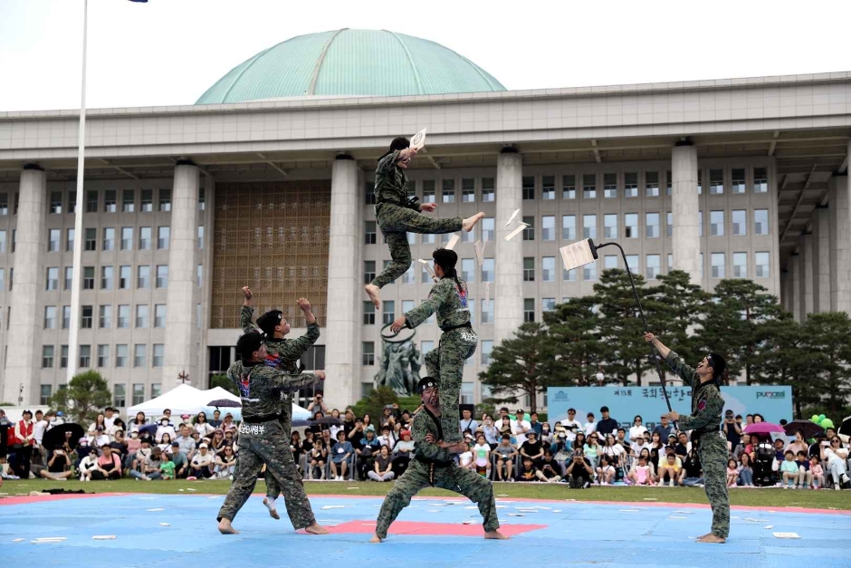thumbnail-National Assembly Dongsim Festival (국회동심한마당)-19