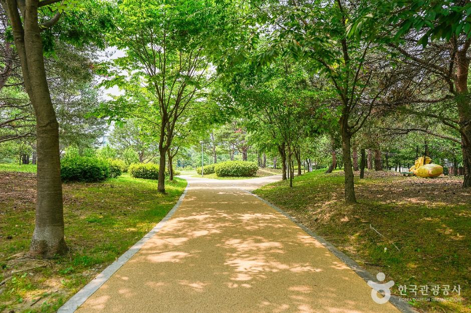 서호꽃뫼공원