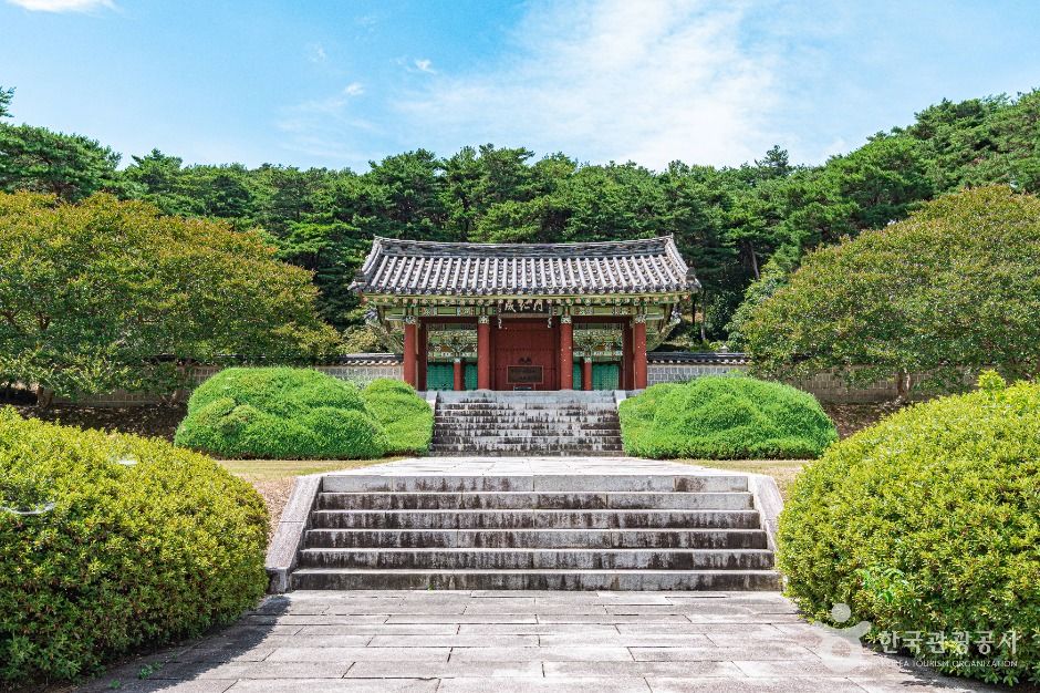 포충사