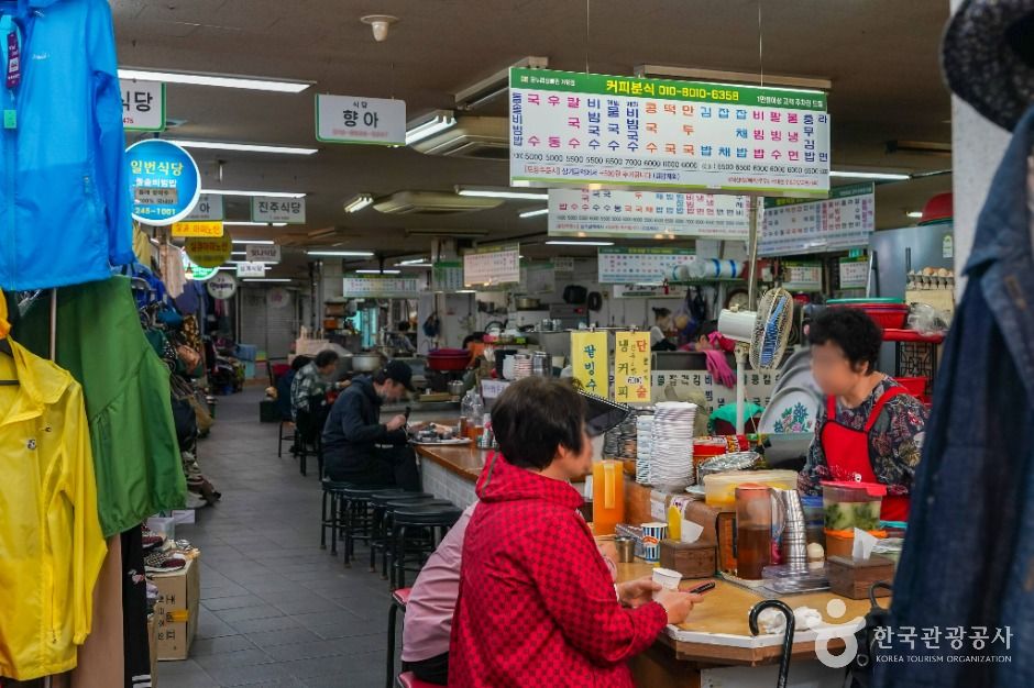 부림시장 먹자골목