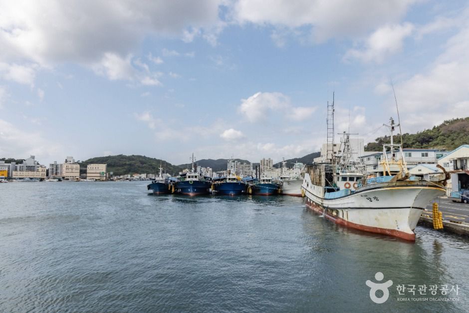 thumbnail-동호항방파제-7