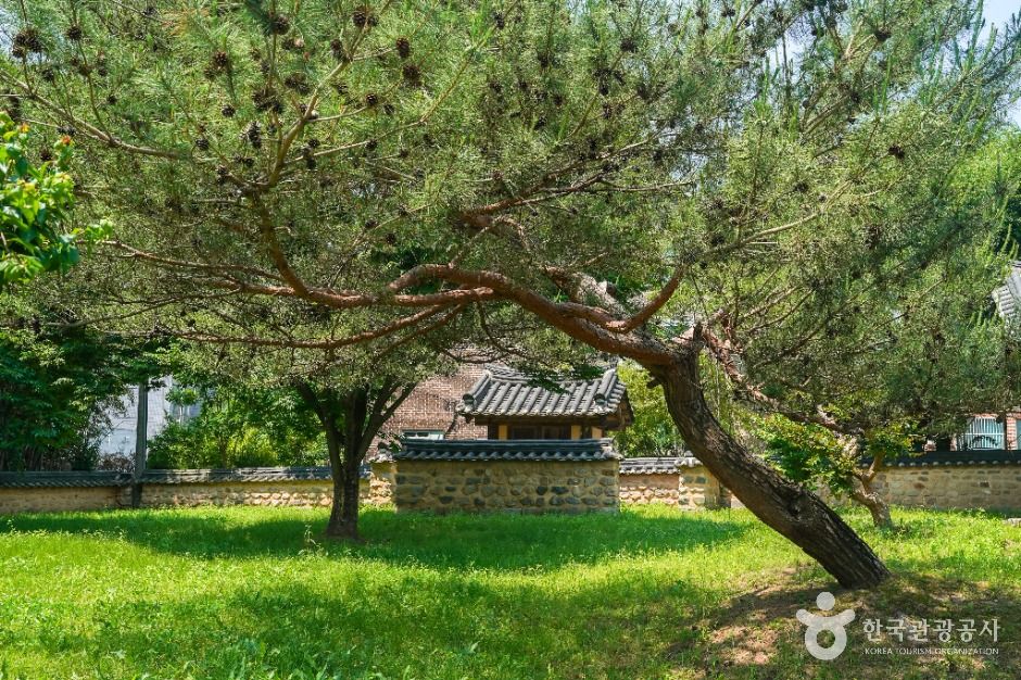 thumbnail-거창 창충사-2