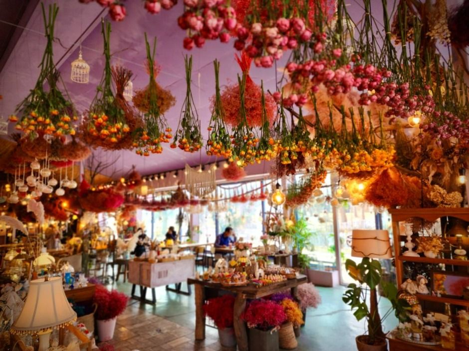 thumbnail-리리스카페-3