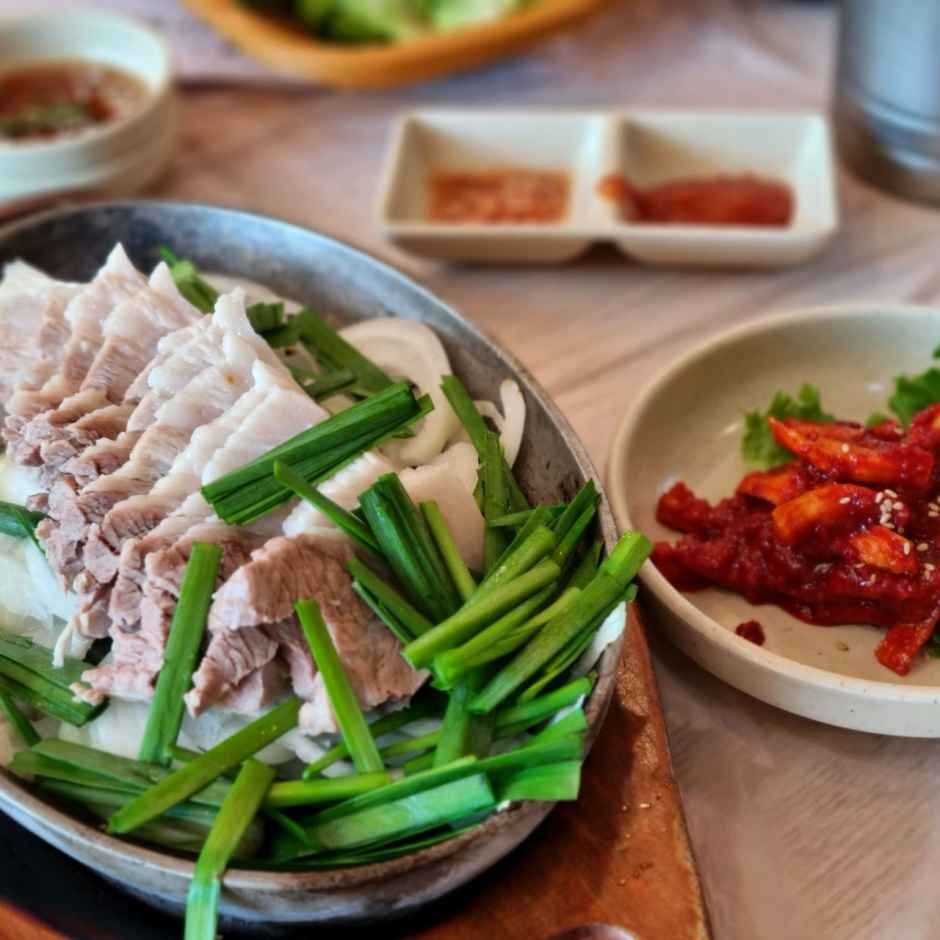 thumbnail-동죽이네-4
