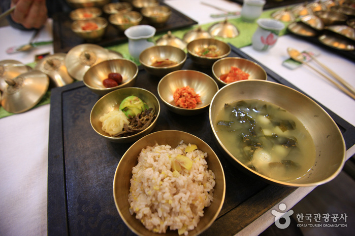 Laseonjae (한국역사문화음식학교 라선재)