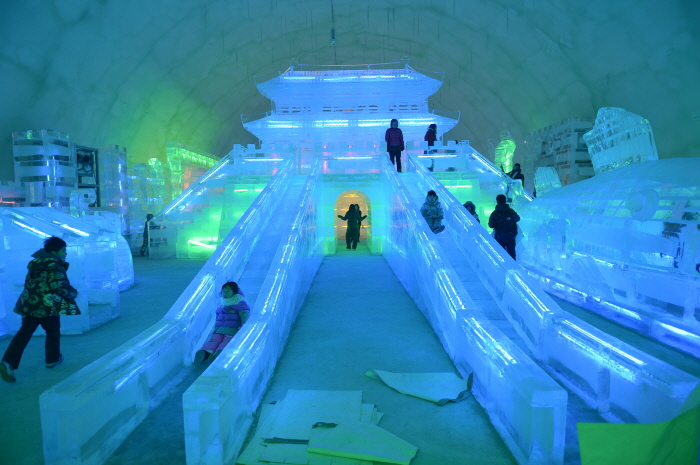 얼음나라 투명광장