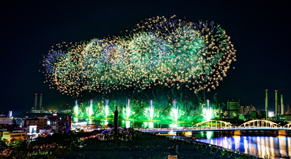 Festival Internacional de Fuegos Artificiales de Pohang (포항국제불빛축제)
