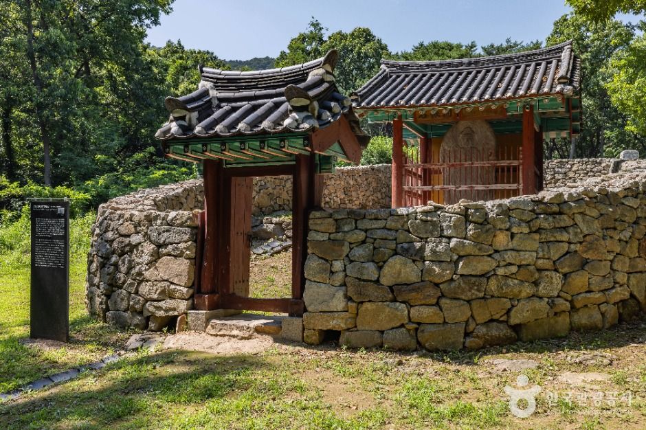 강화 장정리 석조여래입상