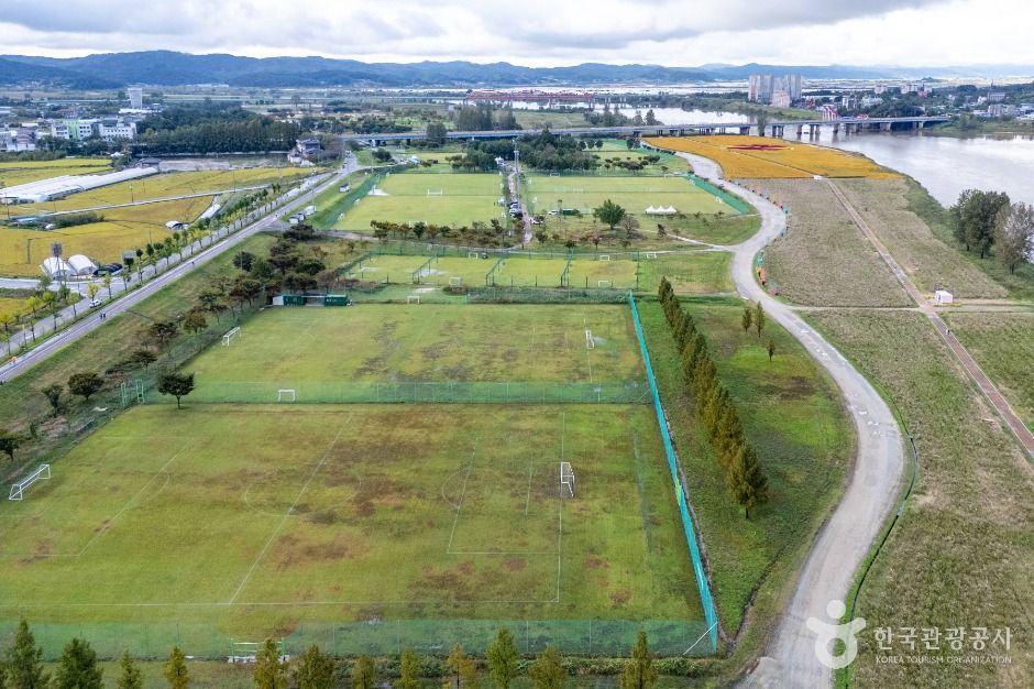 백마강생활체육공원