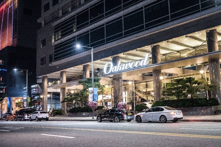 서울_오크우드 프리미어 코엑스 센터_외관 (3)