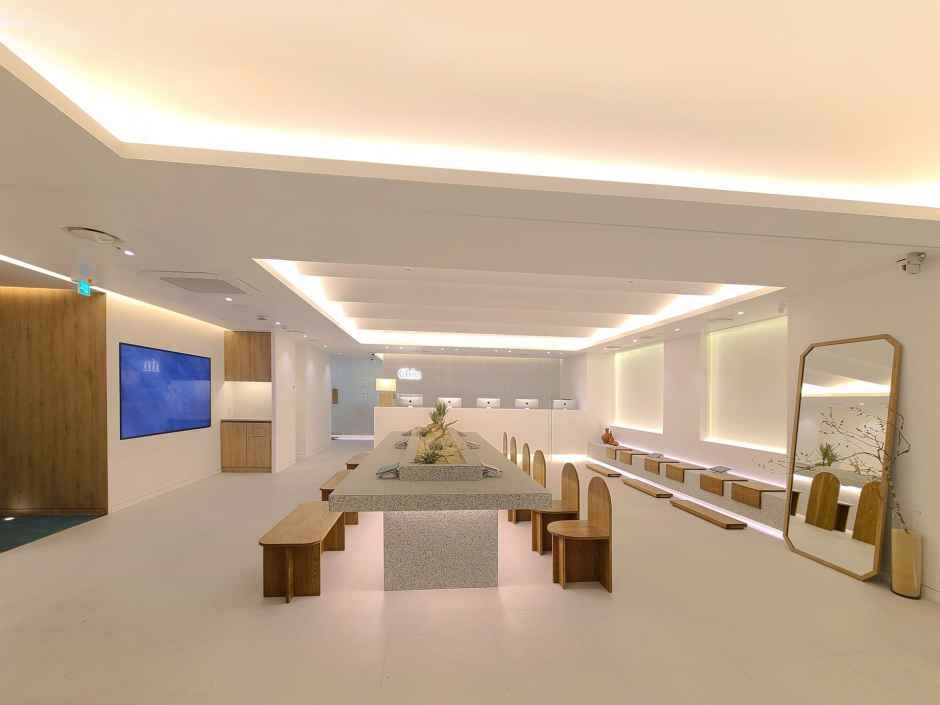 thumbnail-치유성형외과의원-0