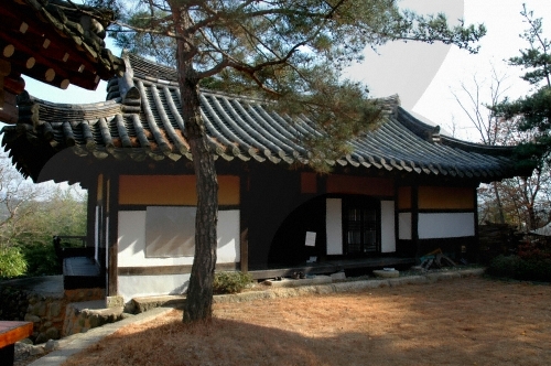 The Oriental Medicine Resort: Chorakdang (한방테마파크 초락당)