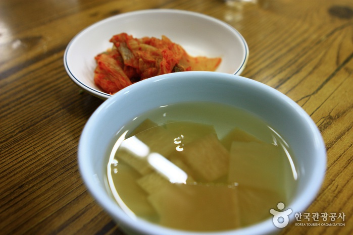 Rue de Uijeongbu Budaejjigae (의정부 부대찌개거리)4