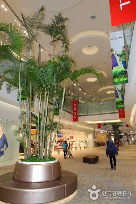 Lotte Mall am Flughafen Gimpo (롯데몰 김포공항)