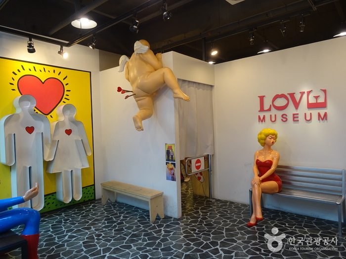Love Museum (서울 홍대 러브뮤지엄)