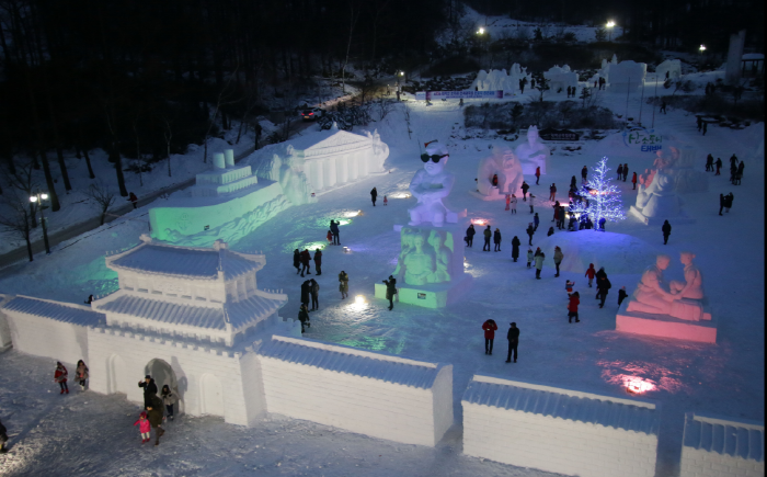 Taebaeksan Schneefestival (태백산 눈축제)
