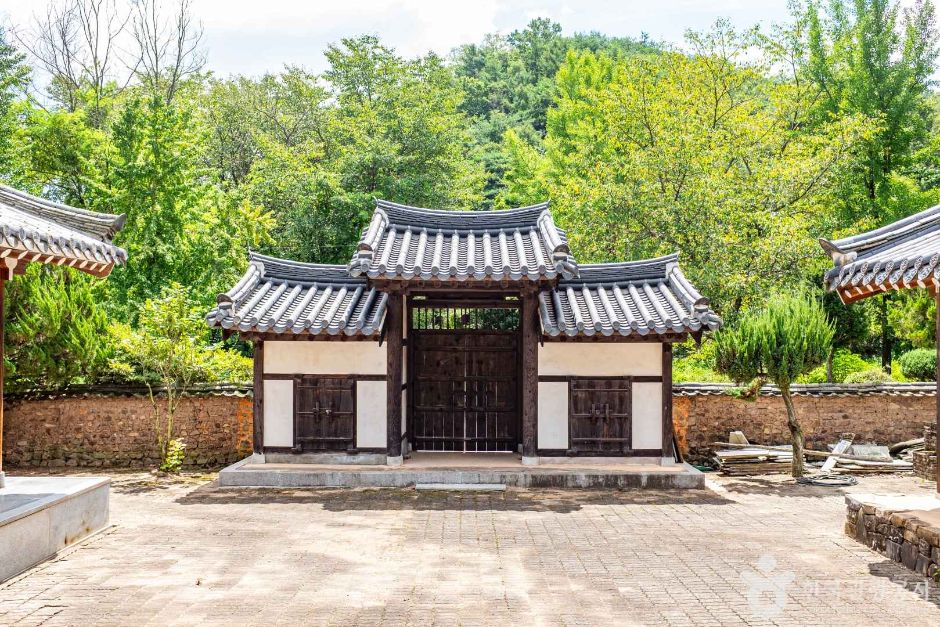 우곡서원