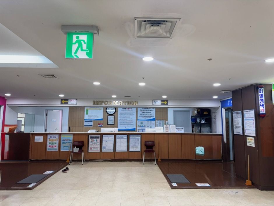 탄천종합운동장 수영장