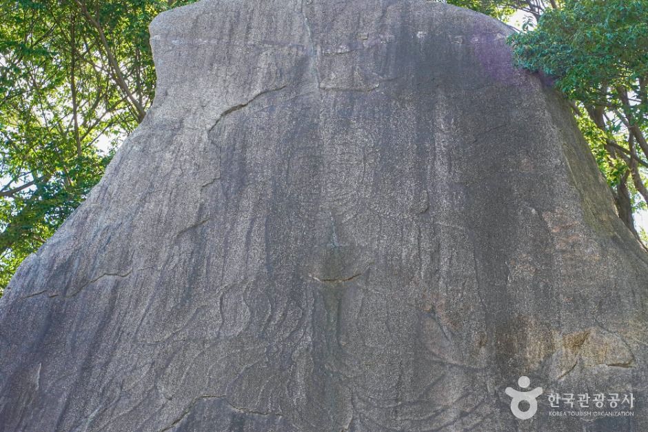 thumbnail-초선대 마애여래좌상-2