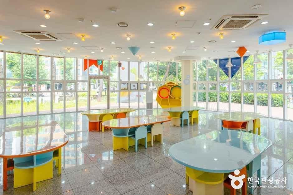 thumbnail-고양어린이박물관-11