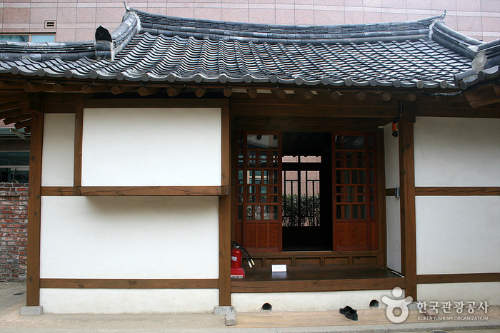 Haus des Seo Sang-don (서상돈 고택)