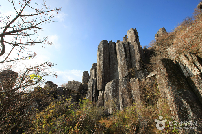 thumbnail-Jusangjeolli Cliff of Mudeungsan Mountain (무등산 주상절리대)-9