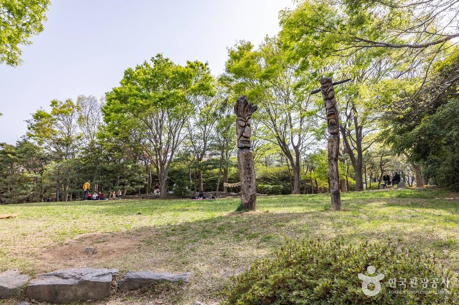민주공원