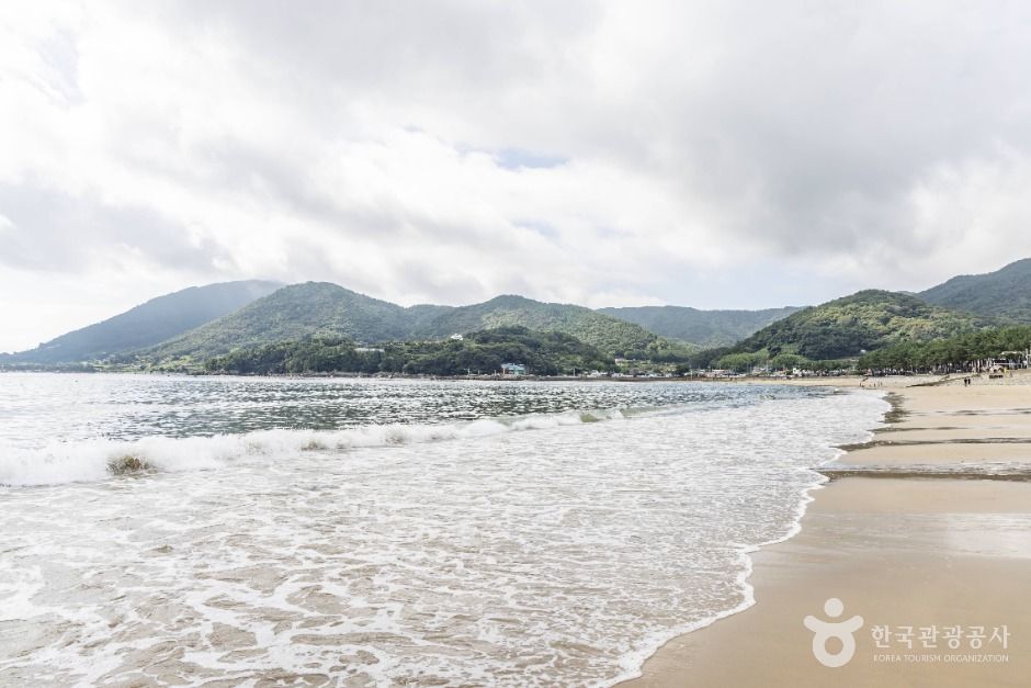 두곡월포해수욕장