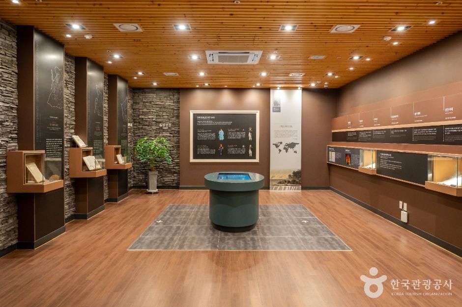 thumbnail-성경전래지 기념관-1