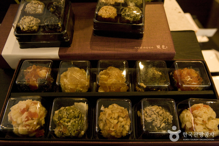 Bizeun - Insadong Branch (빚은 떡)