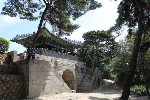 Mt. Bugaksan (북악산)