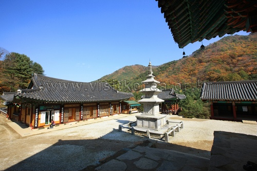Guryongsa Temple (구룡사)