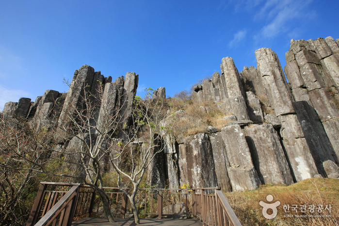 thumbnail-Jusangjeolli Cliff of Mudeungsan Mountain (무등산 주상절리대)-10