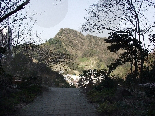 Parque de Aguas Minerales Dodong (도동약수공원)