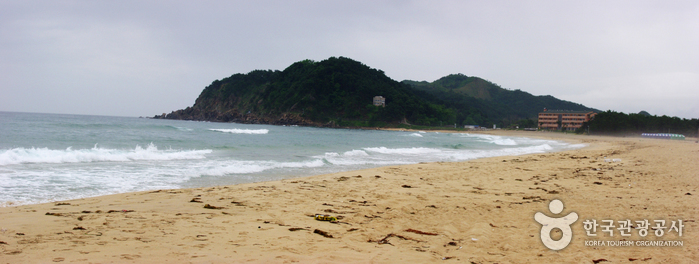 Hwajinpo Beach (화진포해변)