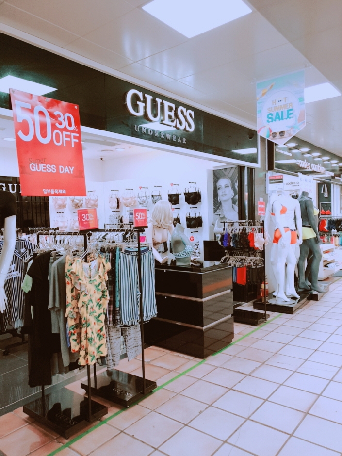 Guess - Jeju Underground Branch [Tax Refund Shop] (게스 제주지하)