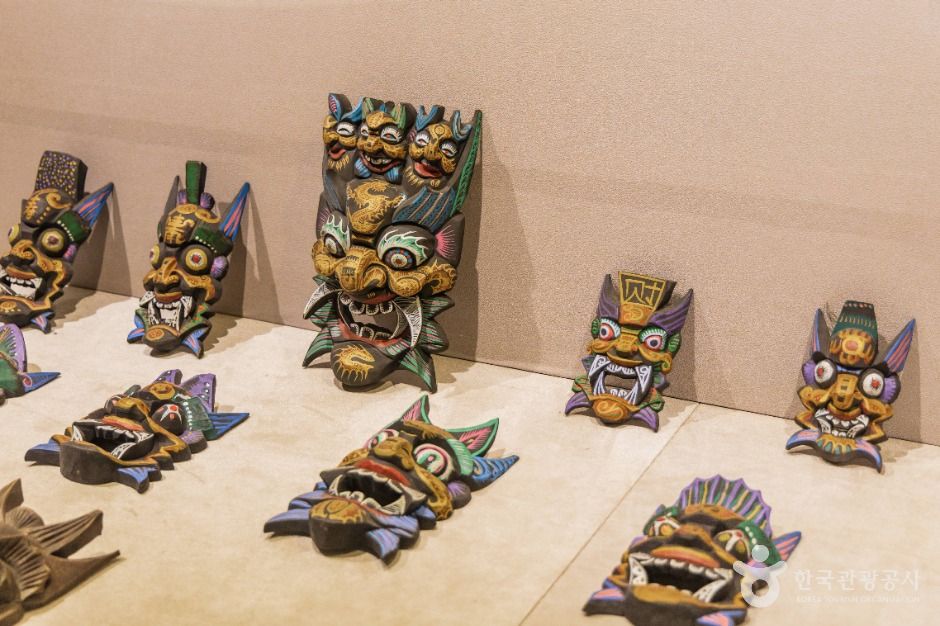 춘천_남이섬 류지움 (류홍쥔 세계민족악기전시관) (6)