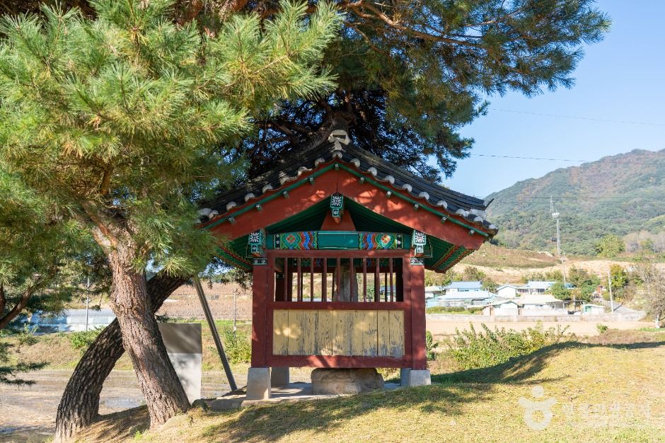 제천 시곡리 석조여래입상