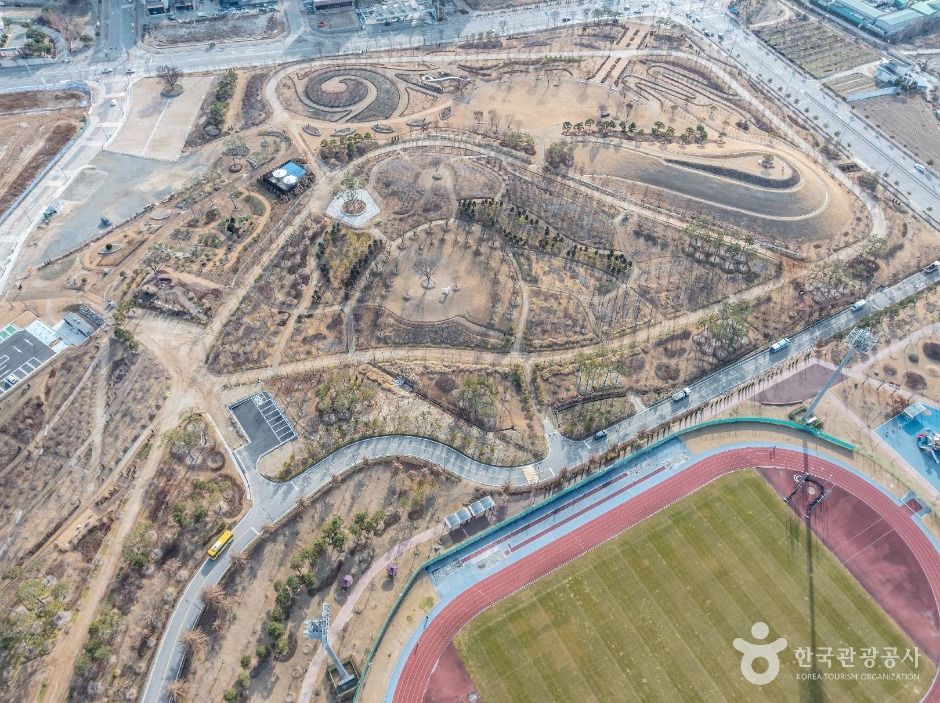 thumbnail-충주 시민의 숲-8