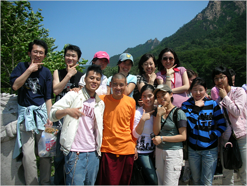 Dongguk University Institute of International Education (동국대학교 한국어교육센터)