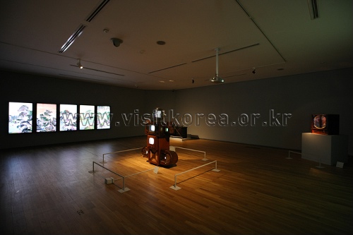 Ewha Womans University Museum (이화여자대학교박물관)