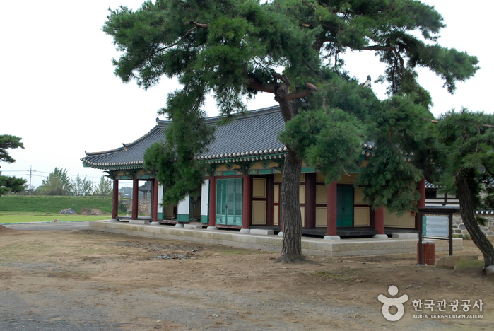 Haemieupseong Fortress (서산 해미읍성)