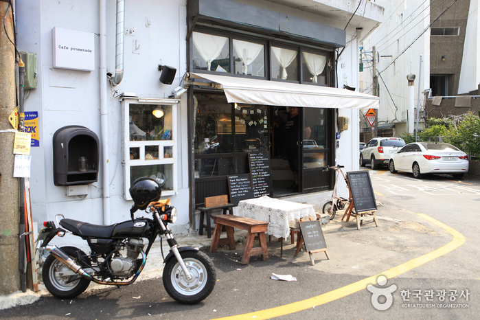 Jeonpo Café Street (전포카페거리)