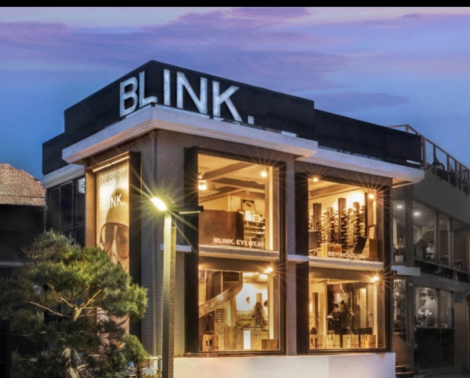 Blink Eyewear - Itaewon Branch [Tax Refund Shop] (블링크안경원 이태원)