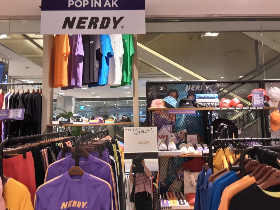 Nerdy [Tax Refund Shop] (널디)