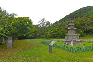 양양 진전사지 삼층석탑 (3)