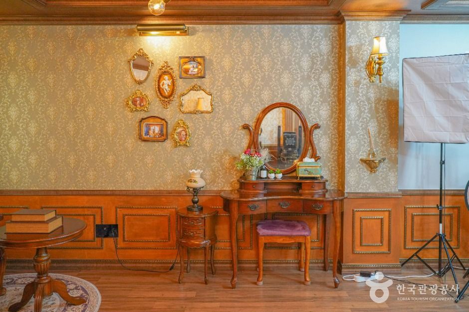 이팔청춘사진관