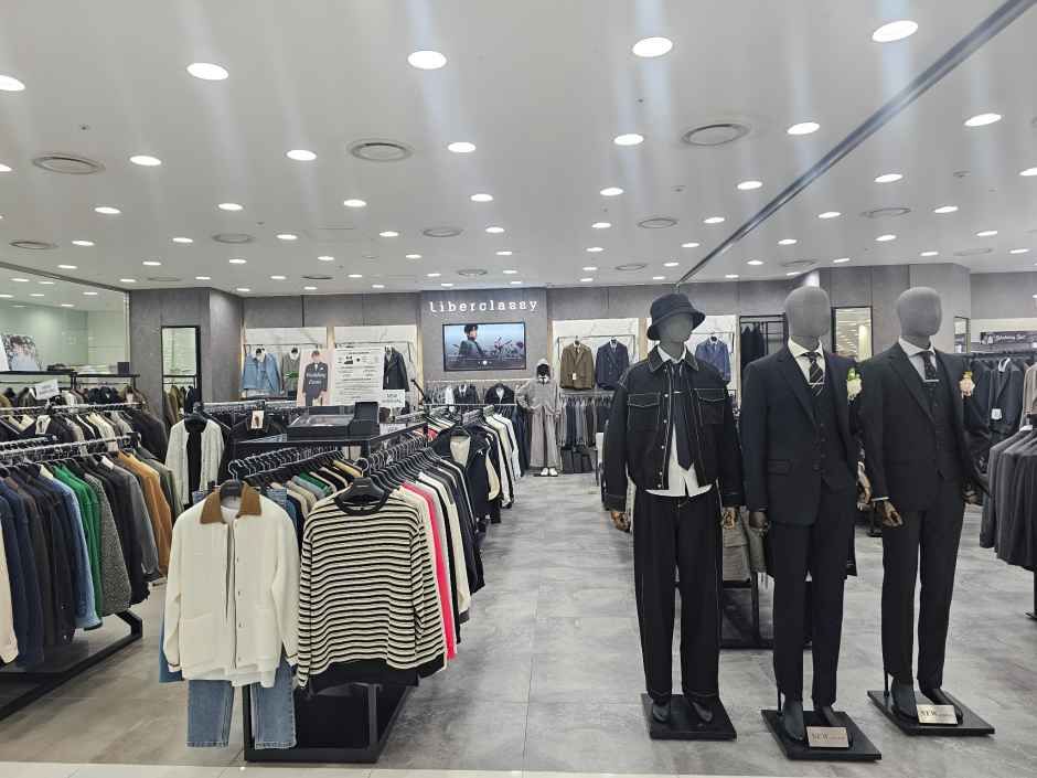 [事後免税店] Liberclassy（リバークラッシー）・モダアウトレットインチョン（仁川）店(리버클래시 모다아울렛 인천점)