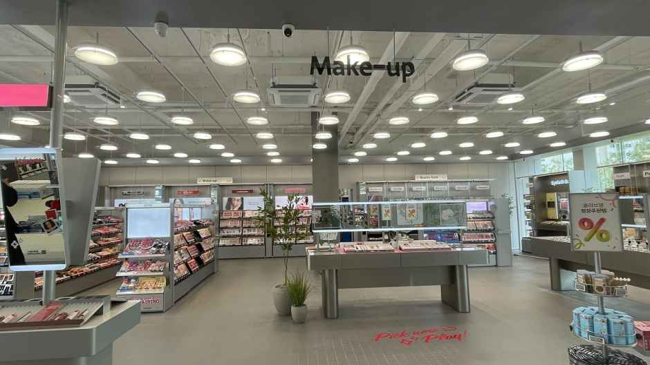 thumbnail-Olive Young Wonju Musil Jungang Branch [Tax Refund Shop](올리브영 원주무실중앙점)-1