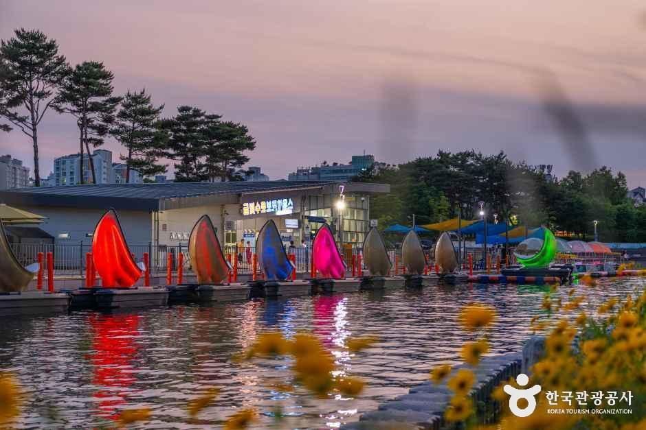 thumbnail-라베니체광장-11